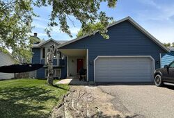 Pre-foreclosure in  Alabama Ave S Savage, MN 55378