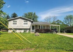 Pre-foreclosure in  La Salle Blvd Highland, MI 48356