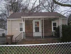 Pre-foreclosure in  Stirling St Pontiac, MI 48340