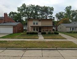 Pre-foreclosure in  Burton Ave Oak Park, MI 48237