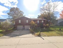 Pre-foreclosure in  Wood Hollow Dr Wentzville, MO 63385