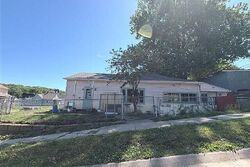 Pre-foreclosure in  E Colorado Ave Saint Joseph, MO 64504