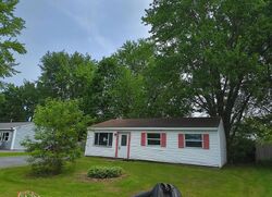  Rinaldo Blvd W, Bridgeport NY