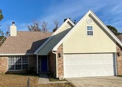 Pre-foreclosure in  Brookwood Blvd Mary Esther, FL 32569
