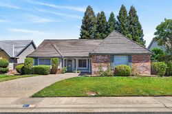 Pre-foreclosure in  Oak Grove Dr Roseville, CA 95747