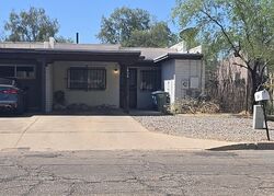 Pre-foreclosure in  E Hedrick Dr Tucson, AZ 85719