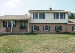 Pre-foreclosure in  Margaret Dr Mechanicsburg, PA 17050