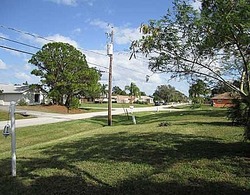 Pre-foreclosure in  Se Evans Ave Port Saint Lucie, FL 34984