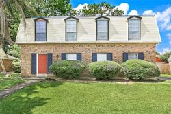 Pre-foreclosure in  Inwood Ave New Orleans, LA 70131
