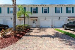 Pre-foreclosure in  Giardino Ln Sarasota, FL 34232