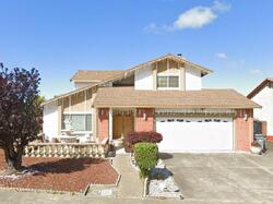 Pre-foreclosure in  Smokey Hills Dr Vallejo, CA 94589