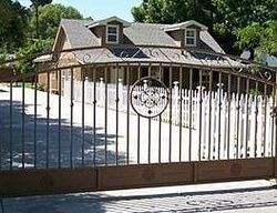 Pre-foreclosure in  Elm Ave Modesto, CA 95351