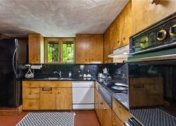 Pre-foreclosure in  Conestoga Trl Akron, OH 44321