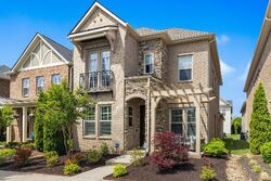 Pre-foreclosure in  Benjamin Ln Hendersonville, TN 37075