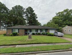 Pre-foreclosure in  Guenevere Dr Chesapeake, VA 23323