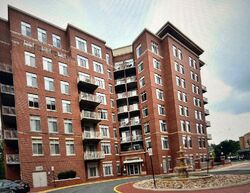 Pre-foreclosure Listing in Market Commons Dr Unit 416 FAIRFAX, VA 22033
