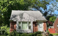 Pre-foreclosure in  Fenton St Detroit, MI 48219