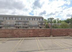 Pre-foreclosure in  Farmington Rd Livonia, MI 48154