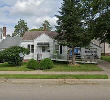Pre-foreclosure in  S Lincoln St Shawano, WI 54166