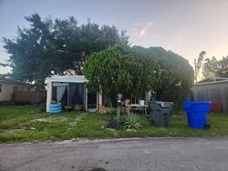 Pre-foreclosure in  Lincoln St Hollywood, FL 33024