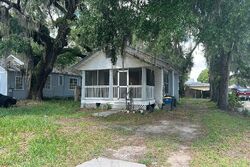 Pre-foreclosure in  S Dudley Ave Bartow, FL 33830