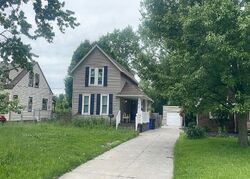 Pre-foreclosure in  Puritas Ave Cleveland, OH 44135
