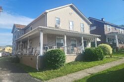  7th St, Windber PA