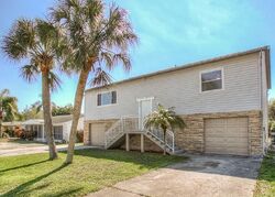  Westport Dr, Port Richey FL