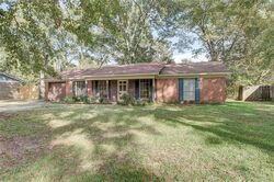 Pre-foreclosure in  Setter Ct Theodore, AL 36582