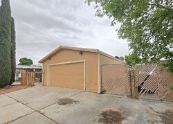 Pre-foreclosure in  Calle Hermosa Page, AZ 86040