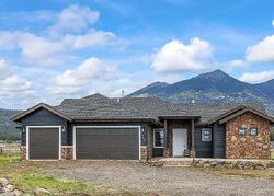 Pre-foreclosure in  Blue Mountain Trl Flagstaff, AZ 86001