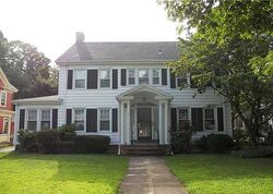 Pre-foreclosure in  Mckinley Ave New Haven, CT 06515