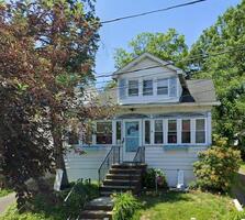 Pre-foreclosure in  Hughes St Maplewood, NJ 07040