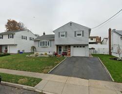 Pre-foreclosure in  Carrie Ct Nutley, NJ 07110