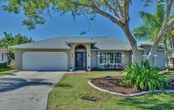 Pre-foreclosure in  Woodbine Way Fort Myers, FL 33967