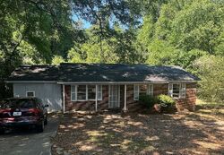 Pre-foreclosure in  Essex Rd Macon, GA 31206