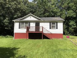Pre-foreclosure in  CASCADE PALMETTO HWY Palmetto, GA 30268
