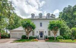 Pre-foreclosure in  LONGCOURTE DR NW Atlanta, GA 30327