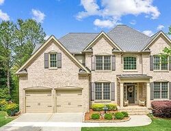 Pre-foreclosure in  Stone Moss Path Hoschton, GA 30548