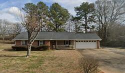 Pre-foreclosure in  CROSSCREEK TRL SE Conyers, GA 30094