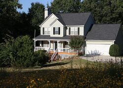 Pre-foreclosure in  Victoria Place Dr Loganville, GA 30052