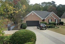 Pre-foreclosure in  Creek Dr Duluth, GA 30096
