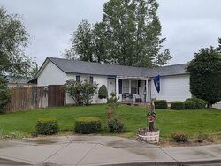 Pre-foreclosure in  Hickman St Caldwell, ID 83607