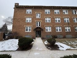 Pre-foreclosure in  W Hutchinson St b Chicago, IL 60641