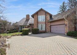 Pre-foreclosure in  35TH ST Oak Brook, IL 60523