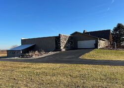Pre-foreclosure in  Old Ridge Rd Plainfield, IL 60544