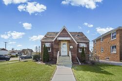 Pre-foreclosure in  Sibley Blvd Calumet City, IL 60409