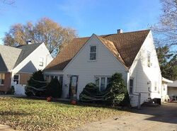 Pre-foreclosure in  LINCOLN ST Franklin Park, IL 60131