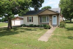  W Jackson St, Belvidere IL