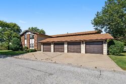Pre-foreclosure Listing in 192nd Ct COUNTRY CLUB HILLS, IL 60478